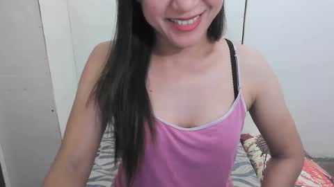 Snapshot of simpleladie15 chatting on October 8, 4:59 pm marisweet online show from October 8, 4:59 pm