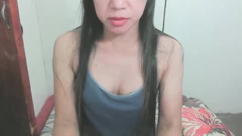 Snapshot of simpleladie15 chatting on June 10, 1:54 pm marisweet online show from June 10, 1:54 pm