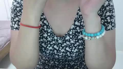 simplesindyxx online show from March 2, 9:42 am