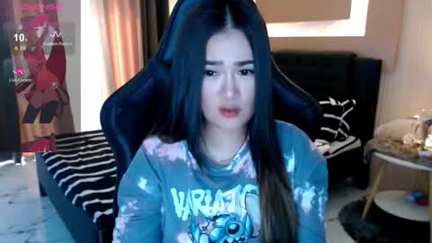 Adrianna Fowler online show from January 16, 1:31 am