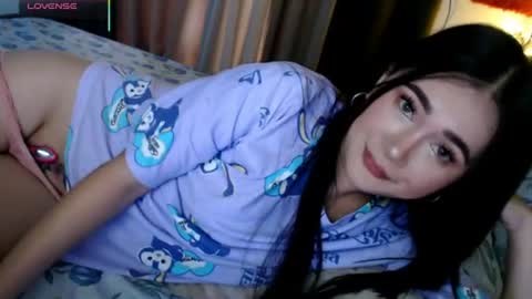 Adrianna Fowler online show from August 6, 3:08 am