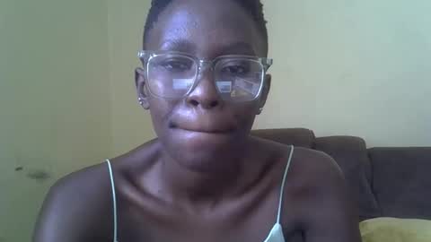 simplyloy33 online show from November 8, 8:36 am