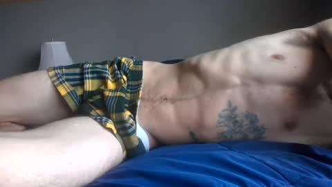 Snapshot of simplytoobored chatting on July 21, 8:22 pm simplytoobored online show from July 21, 8:22 pm