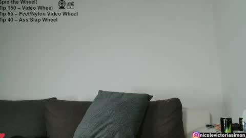 Snapshot of simsibaby chatting on September 24, 10:13 pm Simsi online show from September 24, 10:13 pm