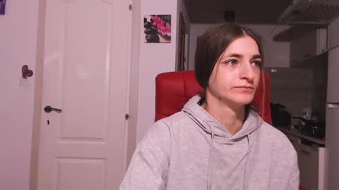 simyhvn online show from February 2, 6:01 am