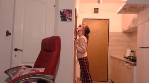 simyhvn online show from February 10, 5:11 am