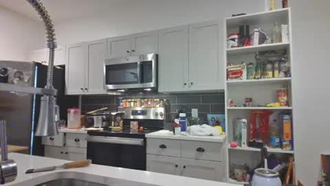 max online show from March 29, 1:49 am