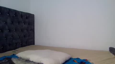 Snapshot of sin_golden chatting on December 16, 3:11 am sin online show from December 16, 3:11 am