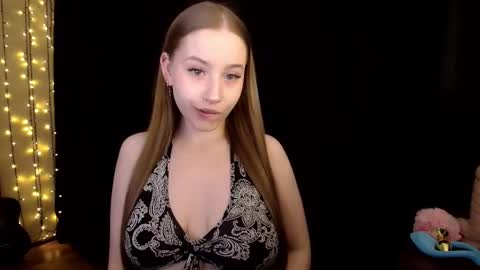 Snapshot of sindiwatsoon chatting on November 20, 3:23 pm Sindi online show from November 20, 3:23 pm