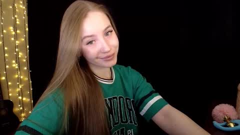 Snapshot of sindiwatsoon chatting on December 2, 2:23 pm Sindi online show from December 2, 2:23 pm