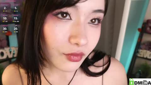 Eva online show from April 24, 8:11 pm