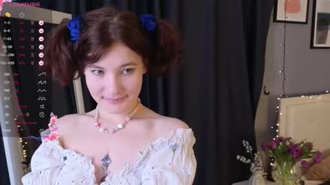 Eva online show from March 8, 8:12 pm