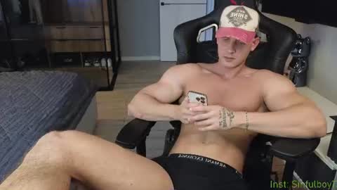 Snapshot of sinffuly chatting on June 25, 3:49 pm Richard online show from June 25, 3:49 pm