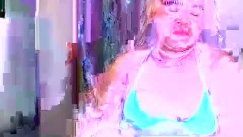 Snapshot of sinful_ava_ts chatting on March 8, 8:01 pm Ava online show from March 8, 8:01 pm