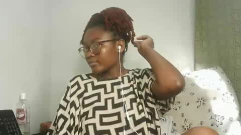 Snapshot of sinful_shadow chatting on May 15, 4:08 am sinful_shadow online show from May 15, 4:08 am