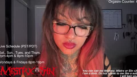 Snapshot of sinfulincubus chatting on June 7, 12:15 am Mistrx Sin online show from June 7, 12:15 am