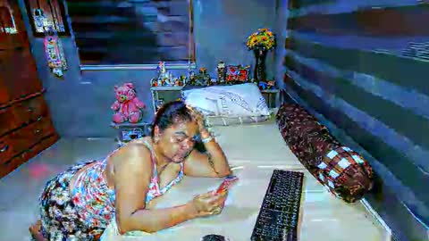 Snapshot of sinfullwife6969 chatting on May 30, 12:57 pm sinfullwife6969 online show from May 30, 12:57 pm