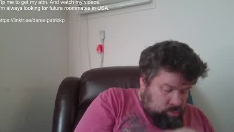 Snapshot of singledude_69 chatting on November 4, 7:02 pm SingleDude 69 online show from November 4, 7:02 pm