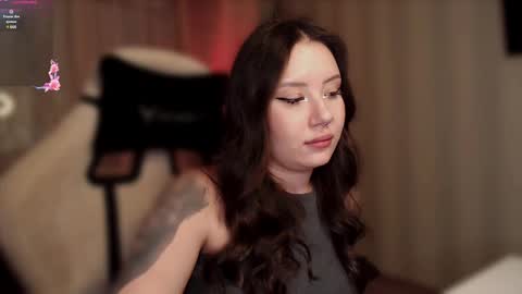 Snapshot of sinigami_ chatting on March 8, 11:49 pm Ari online show from March 8, 11:49 pm