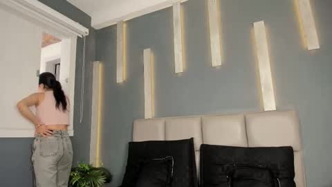 SinLickerr online show from February 16, 8:05 pm