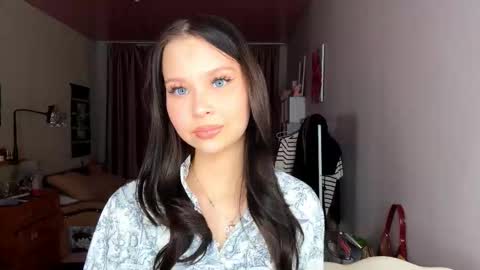 Emma online show from November 17, 11:05 am