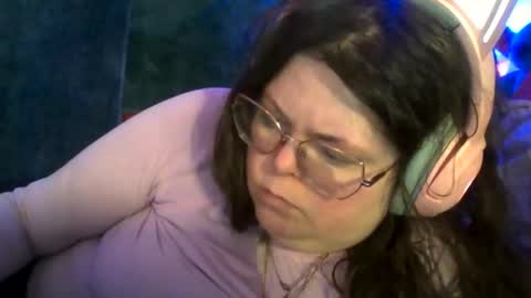 Siofra online show from November 6, 7:09 am