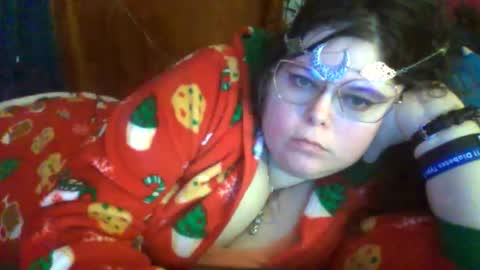 Siofra online show from December 16, 8:08 am