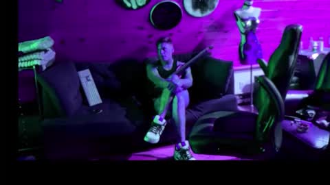 Snapshot of siphonophorslaysstrings chatting on February 24, 3:48 am Unbridledfuckingcrazy online show from February 24, 3:48 am