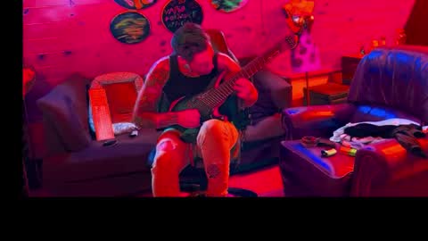 Snapshot of siphonophorslaysstrings chatting on April 2, 1:03 am Unbridledfuckingcrazy online show from April 2, 1:03 am