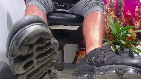 only foot                         worshipers here online show from January 7, 1:17 am