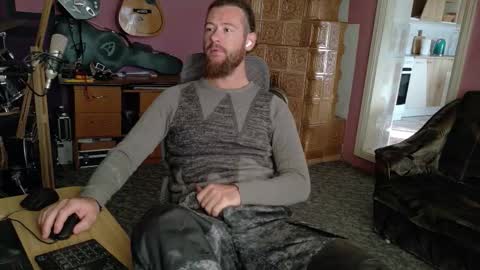 I am The Fourth and only Sir. Pelo online show from September 15, 5:51 am