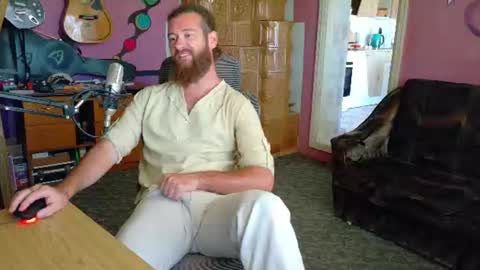 I am The Fourth and only Sir. Pelo online show from June 21, 11:35 am