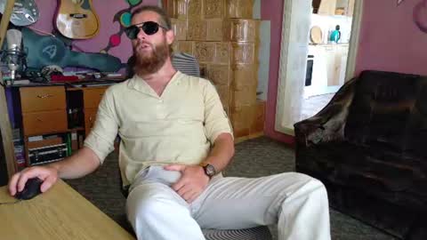 I am The Fourth and only Sir. Pelo online show from June 28, 10:10 am