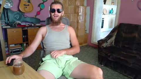 I am The Fourth and only Sir. Pelo online show from June 29, 5:14 am