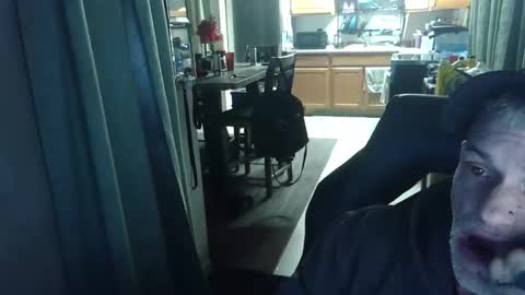 LonelyCrow online show from May 5, 4:42 am