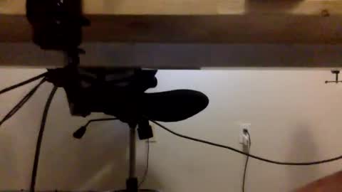 Snapshot of sirbare chatting on February 11, 11:43 am Bare like Bear online show from February 11, 11:43 am