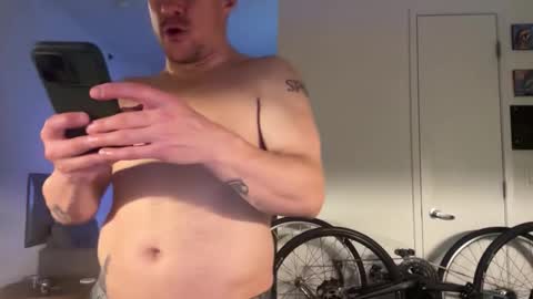 Snapshot of sirbubblesworth chatting on March 17, 8:17 am sirbubblesworth online show from March 17, 8:17 am