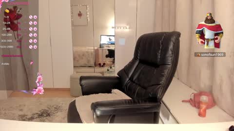 Snapshot of sirena99 chatting on February 13, 4:39 pm  Sirene  online show from February 13, 4:39 pm