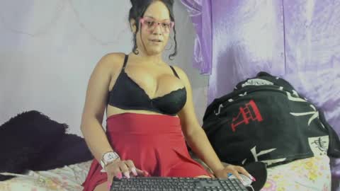 Snapshot of sirena_dirtysexxx chatting on April 19, 10:34 pm Sirena Fuentes online show from April 19, 10:34 pm