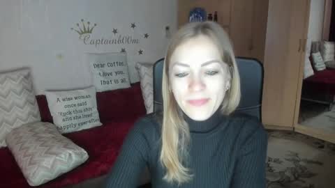 Snapshot of sirenasilk chatting on October 4, 3:26 am sirenasilk online show from October 4, 3:26 am