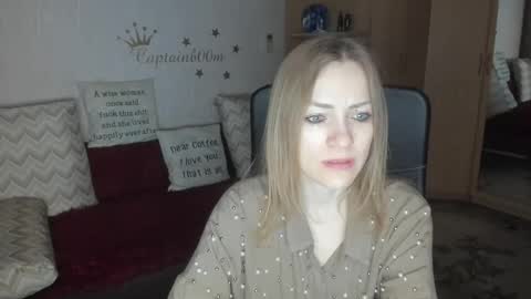 Snapshot of sirenasilk chatting on November 16, 3:34 am sirenasilk online show from November 16, 3:34 am