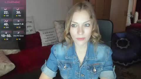 Snapshot of sirenasilk chatting on June 26, 9:14 am sirenasilk online show from June 26, 9:14 am