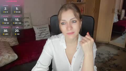 Snapshot of sirenasilk chatting on July 14, 9:58 am sirenasilk online show from July 14, 9:58 am