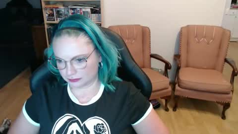 Snapshot of sireneserpens chatting on January 22, 11:45 am Sirene Serpens online show from January 22, 11:45 am