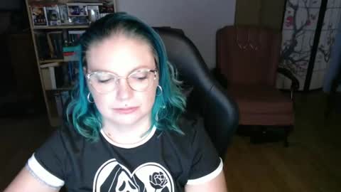 Snapshot of sireneserpens chatting on January 26, 12:22 pm Sirene Serpens online show from January 26, 12:22 pm