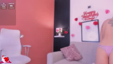 Snapshot of sirenita_xoxo chatting on February 15, 12:03 pm Sirenita online show from February 15, 12:03 pm