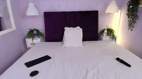 Snapshot of sirenyrouss chatting on July 13, 7:38 pm sirenyrouss online show from July 13, 7:38 pm