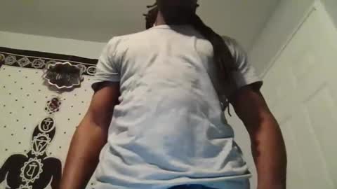 Snapshot of sirthedom chatting on December 3, 11:58 pm sirthedom online show from December 3, 11:58 pm