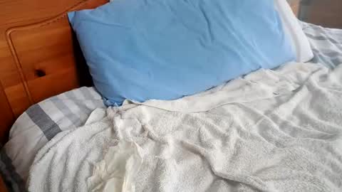 Snapshot of sisiam112 chatting on October 18, 10:27 am sisiam112 online show from October 18, 10:27 am