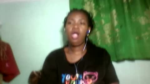 sisih567089 online show from October 25, 6:35 pm